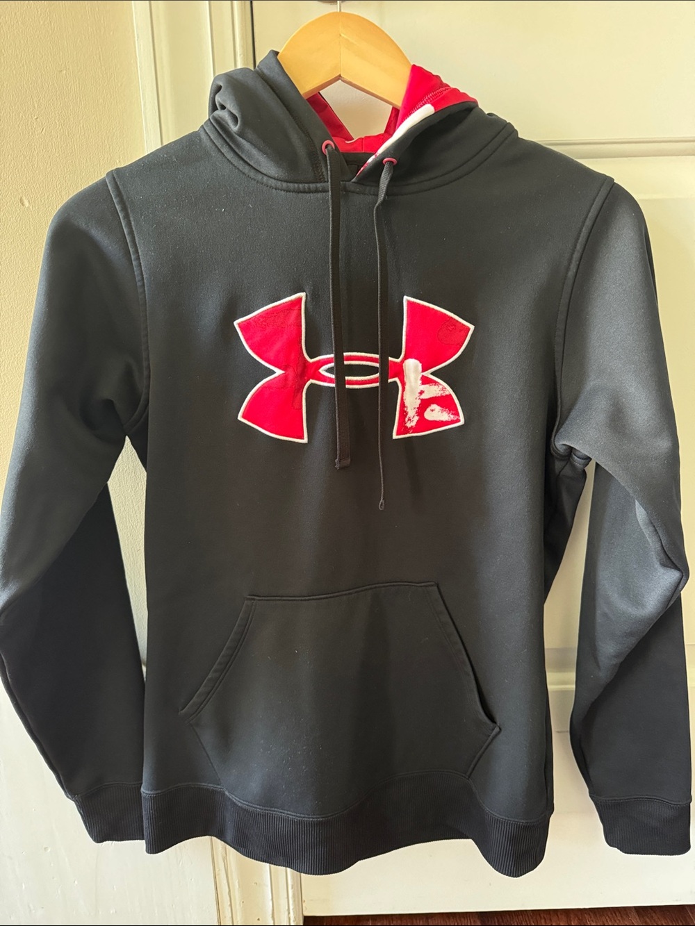 Under Armour Women’s Black Hoodie with Pink Logo